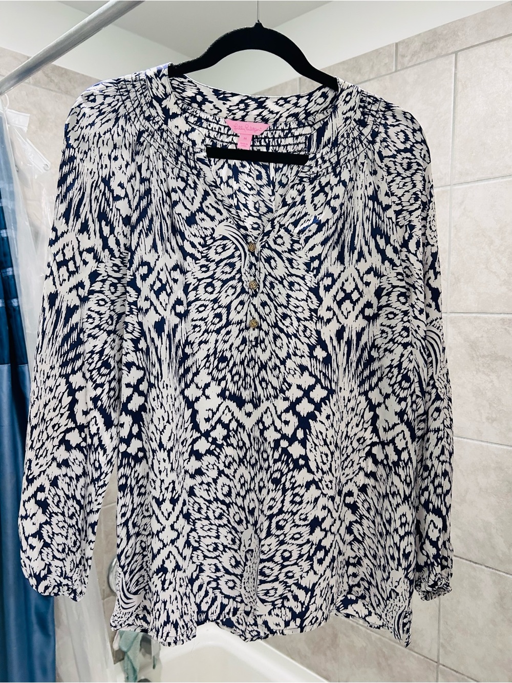 Lilly Pulitzer Navy and White Printed Tunic ELSA Blouse medium 100% silk